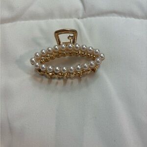 Pearl Jaw Clip Hair Claw Barrette for Women Elegant Grip Hair Accessories